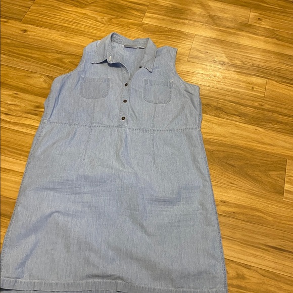 Sleeveless Light Blue Chambray Shirt Dress from LizWear; size XL - Picture 4 of 4